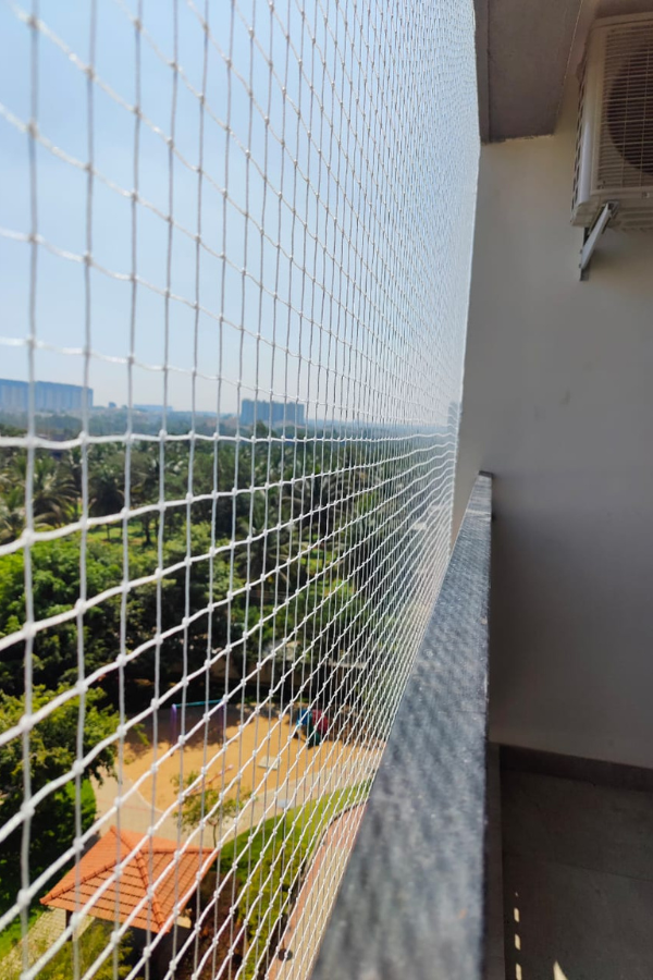Transparent Bird Nets for Balconies